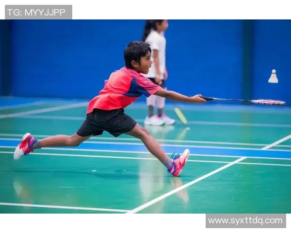 羽毛球训练营地建设与科学训练方法的优化路径研究 羽毛球训练营地建设与科学训练方法的优化路径研究