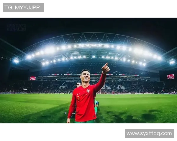 C罗背后的故事:从少年到巨星之路 C罗背后的故事:从少年到巨星之路